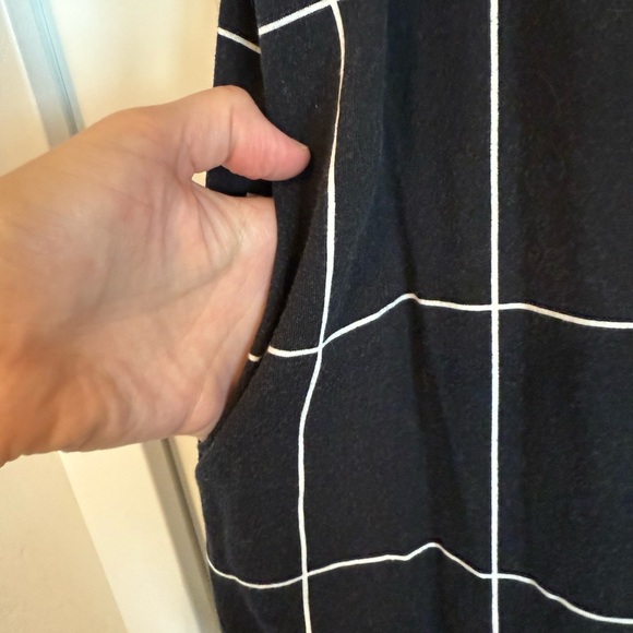 100% Cotton ELK black white grid t-shirt dress with pockets - women's 4 - Picture 6 of 7